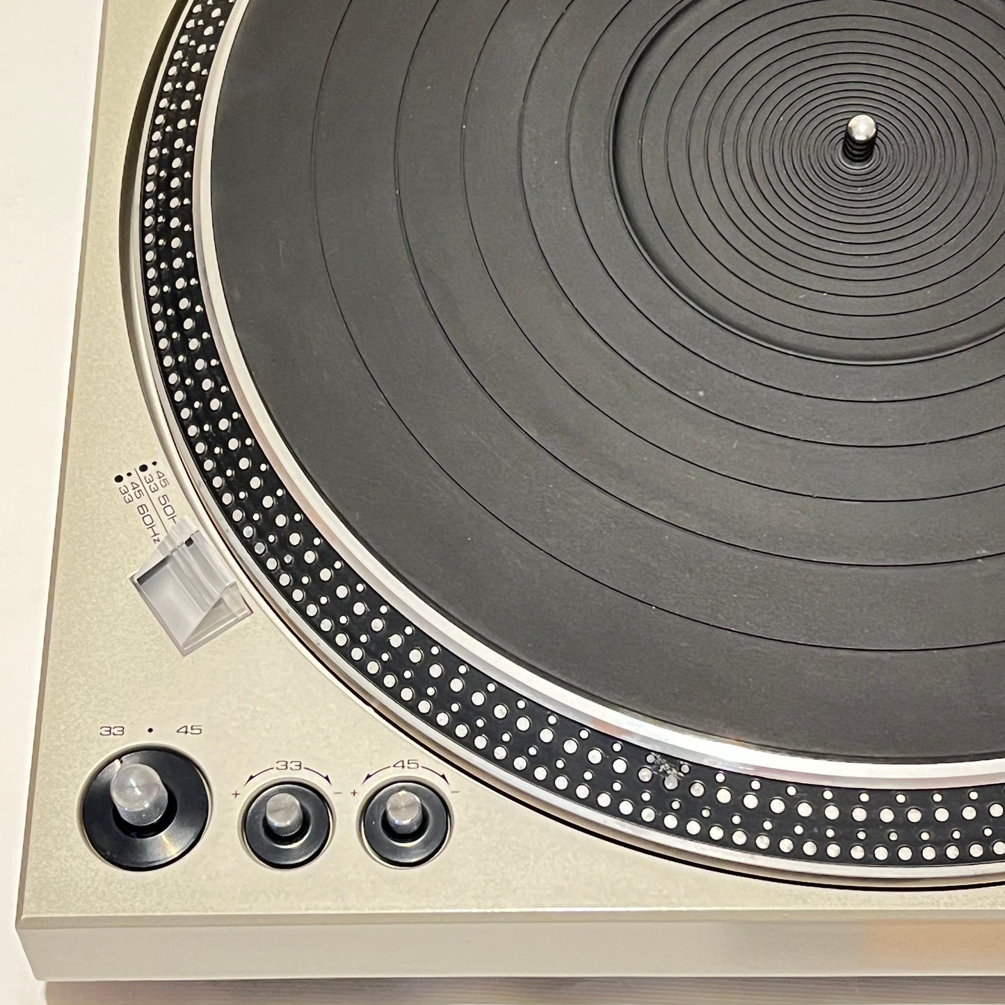 Technics SL-1700 turntable full maintained, 100V from Japan