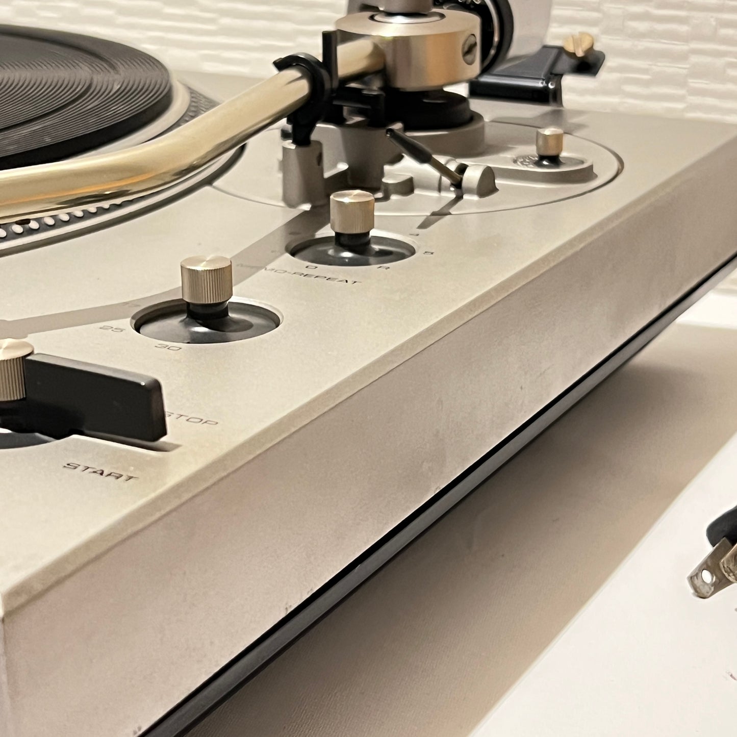 Technics SL-1300 turntable full maintained, 100V from Japan