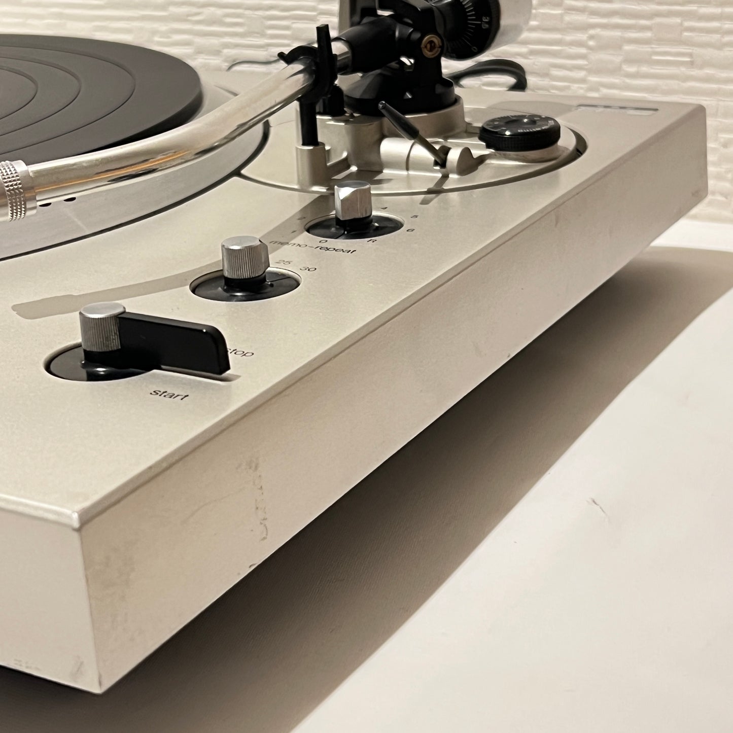 Technics SL-1301 turntable full maintained 100V from Japan