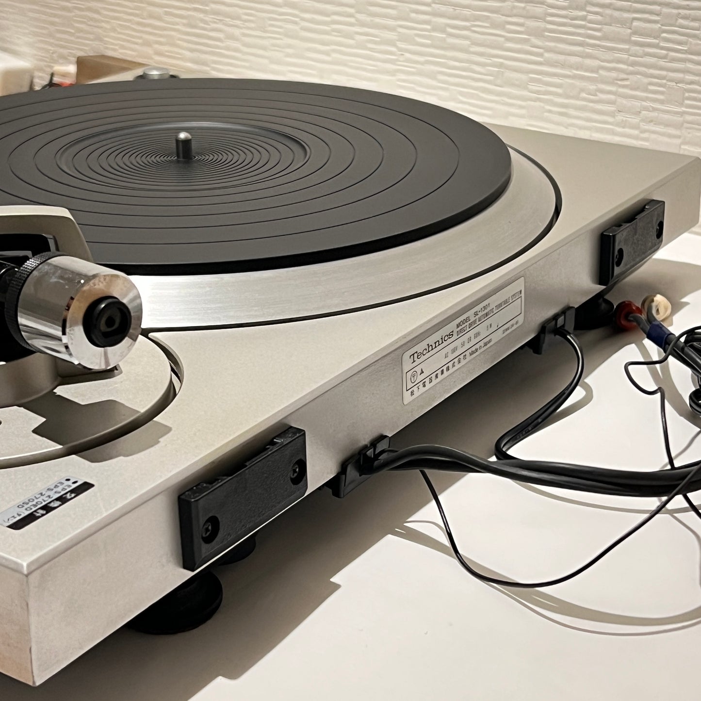 Technics SL-1301 turntable full maintained 100V from Japan